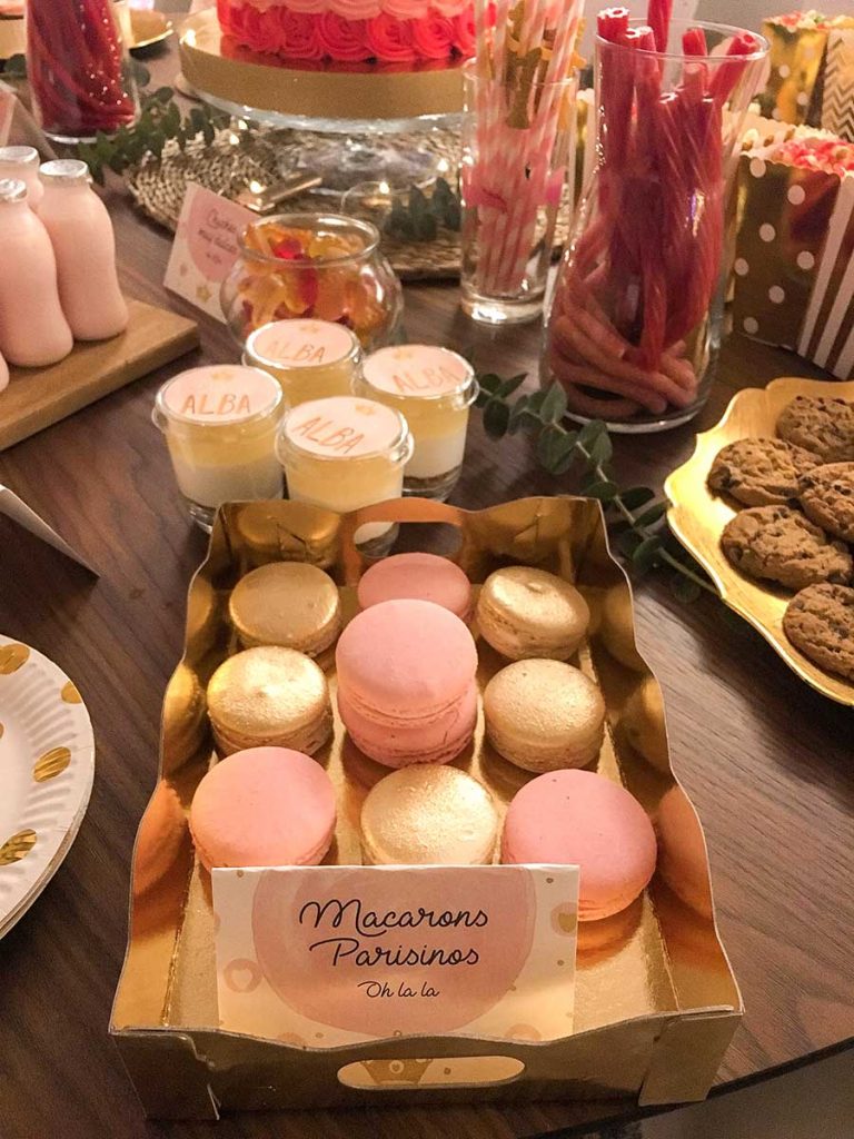 macarrons mesa cumpleanos uno nina candy bar cuento hadas bautizo