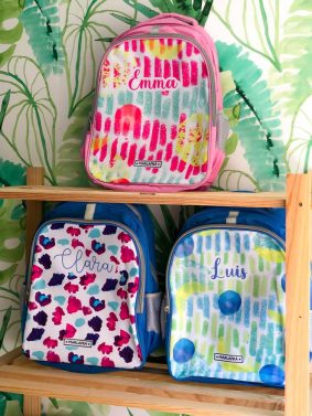 mochila-personalizada-nombre-multicolor-niคos