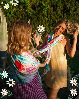 Pañuelo-seda-cabeza-estampado-capricho-playa-verano