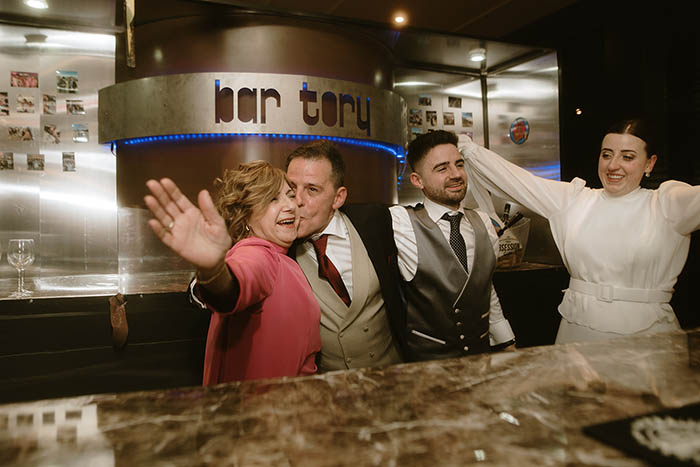 boda gorraiz novios tory