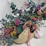 Cesto de flores preservadas